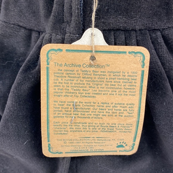 Boyds Bears Archive Collection Bear with Black Velvet Dress & Coordinating Hat - Picture 5 of 9